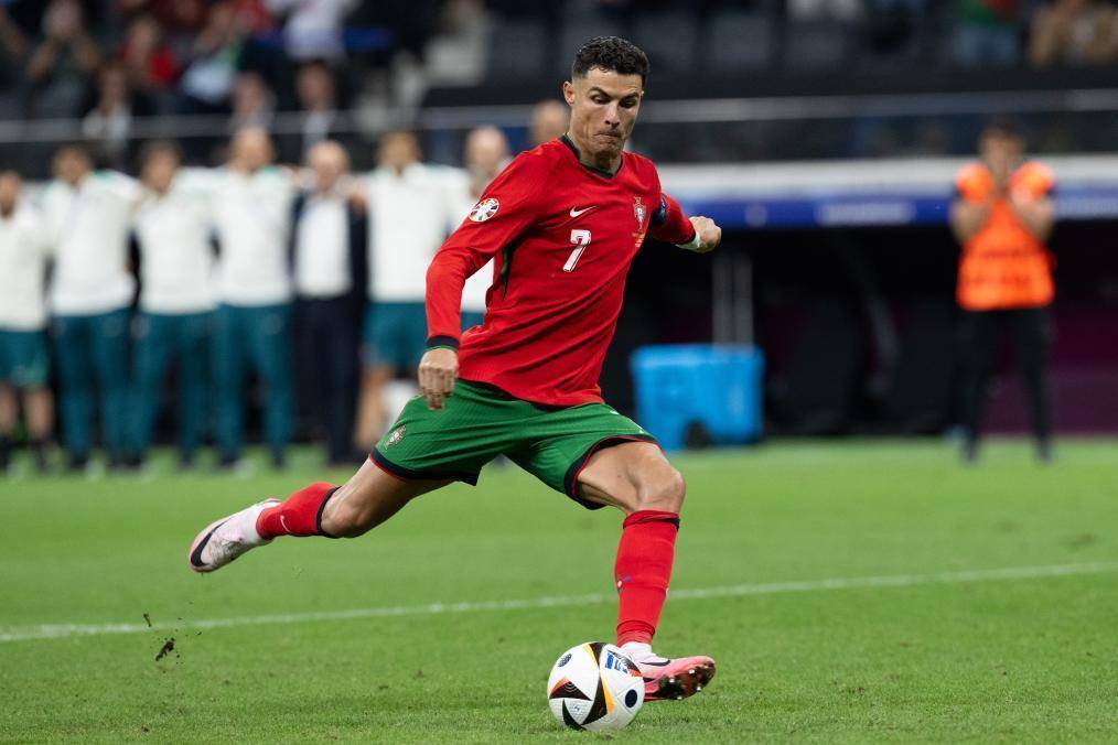 他强调比赛 他强调比赛