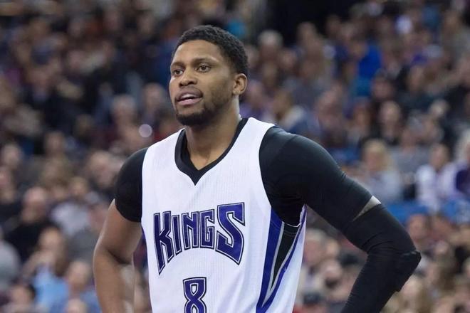 個焦點是 個焦點是