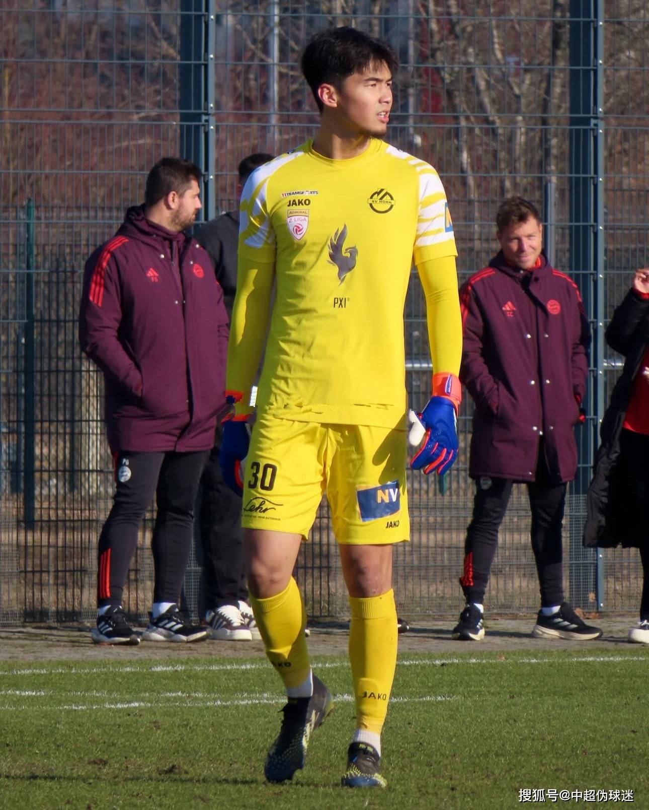 场得到彰显 场得到彰显