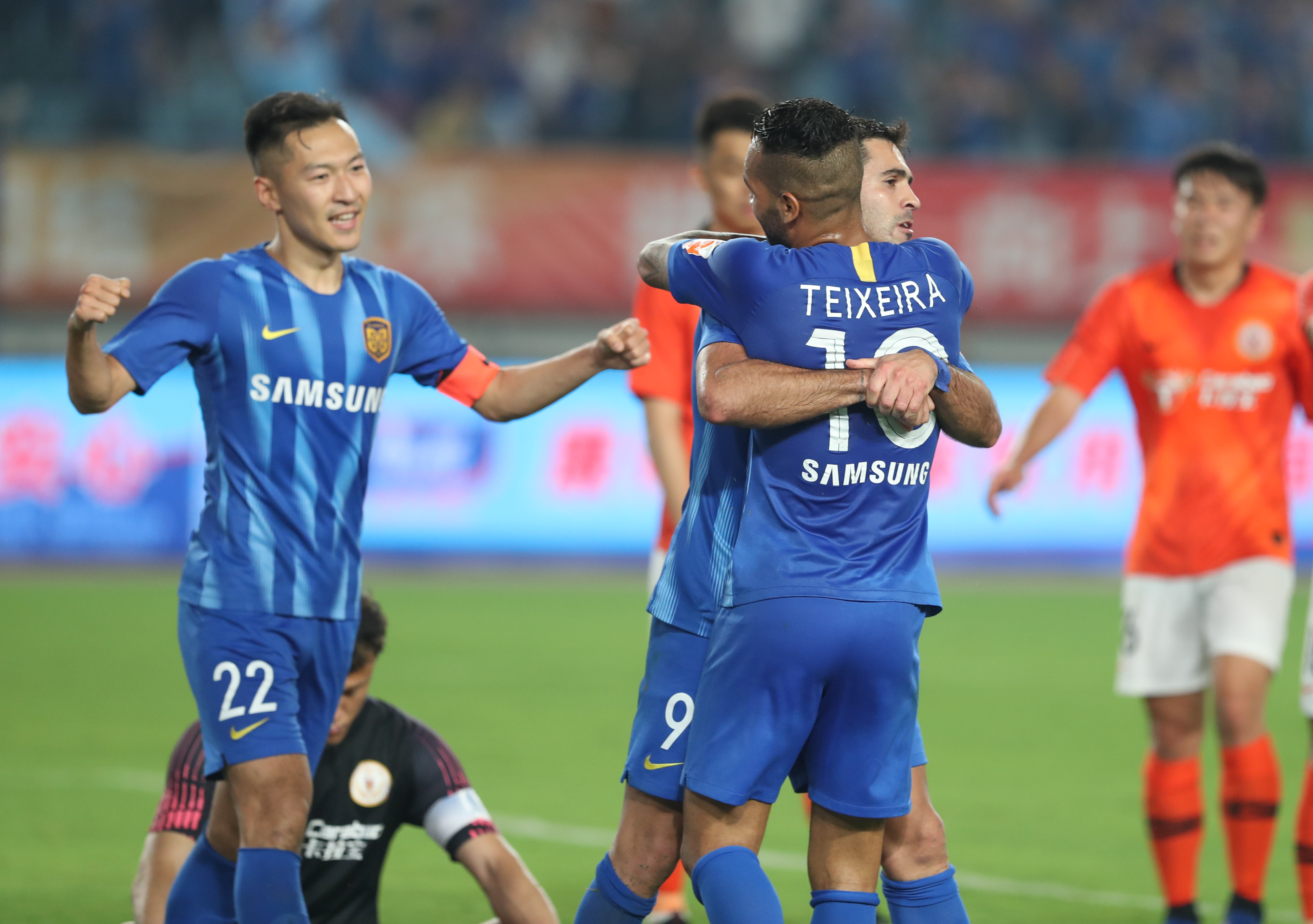 盟积累了大 盟积累了大