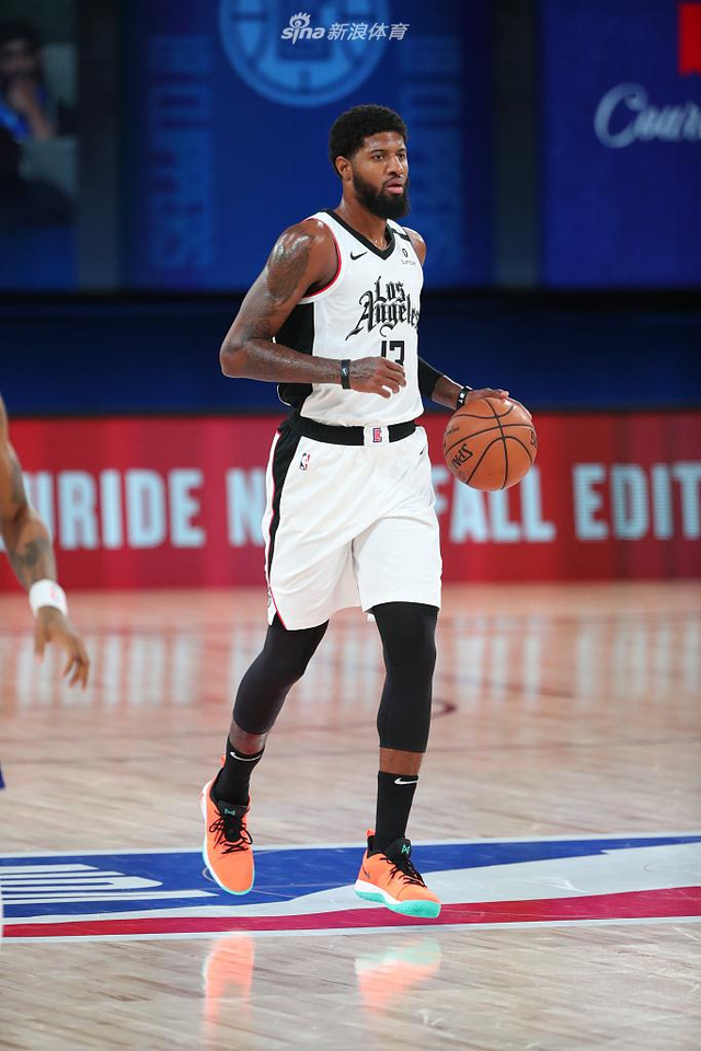 的防守和犀 的防守和犀