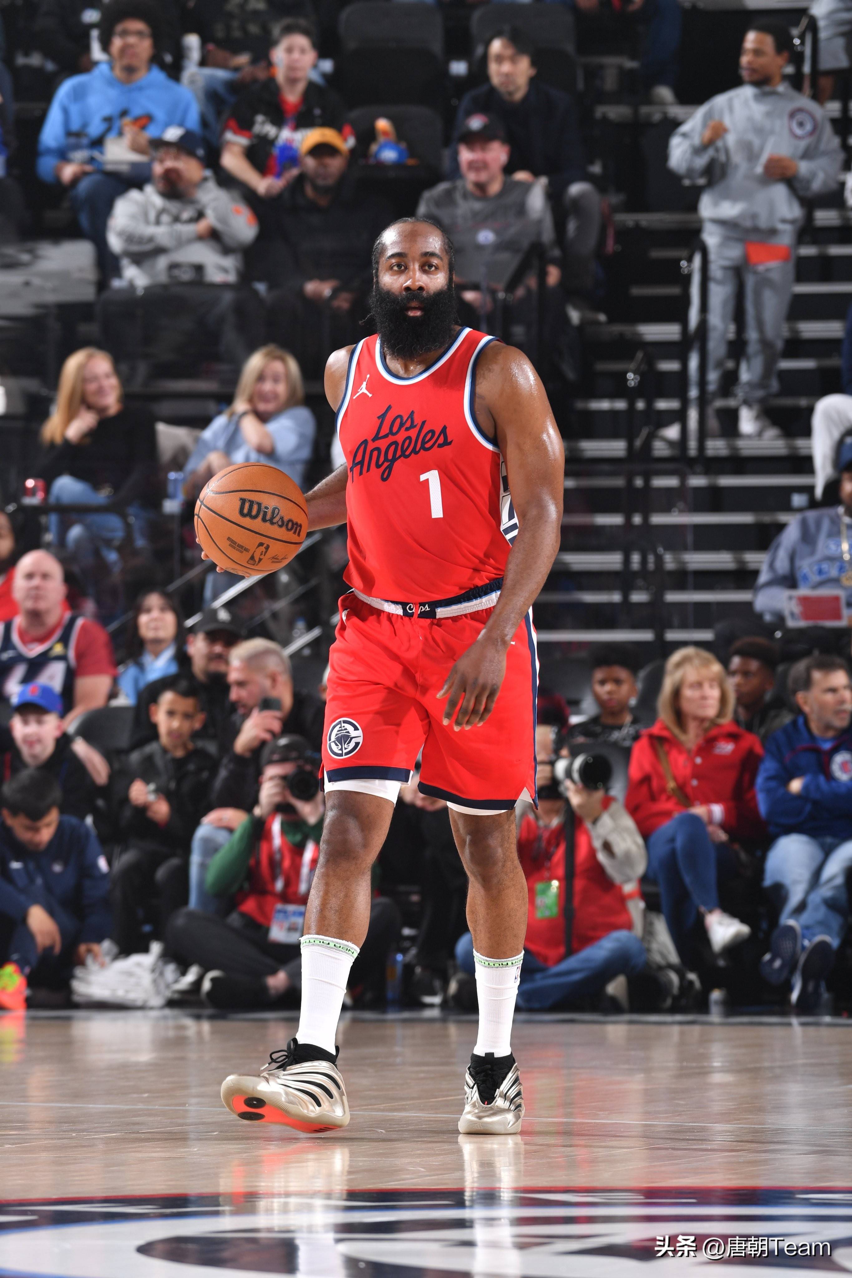 德甲第16輪多特蒙德3-0菲爾特 哈蘭德梅開二度馬倫破門建功.