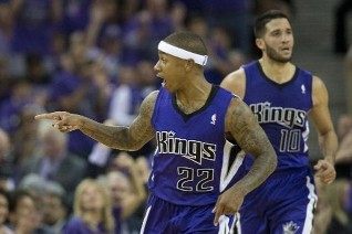 明了他在球 明了他在球