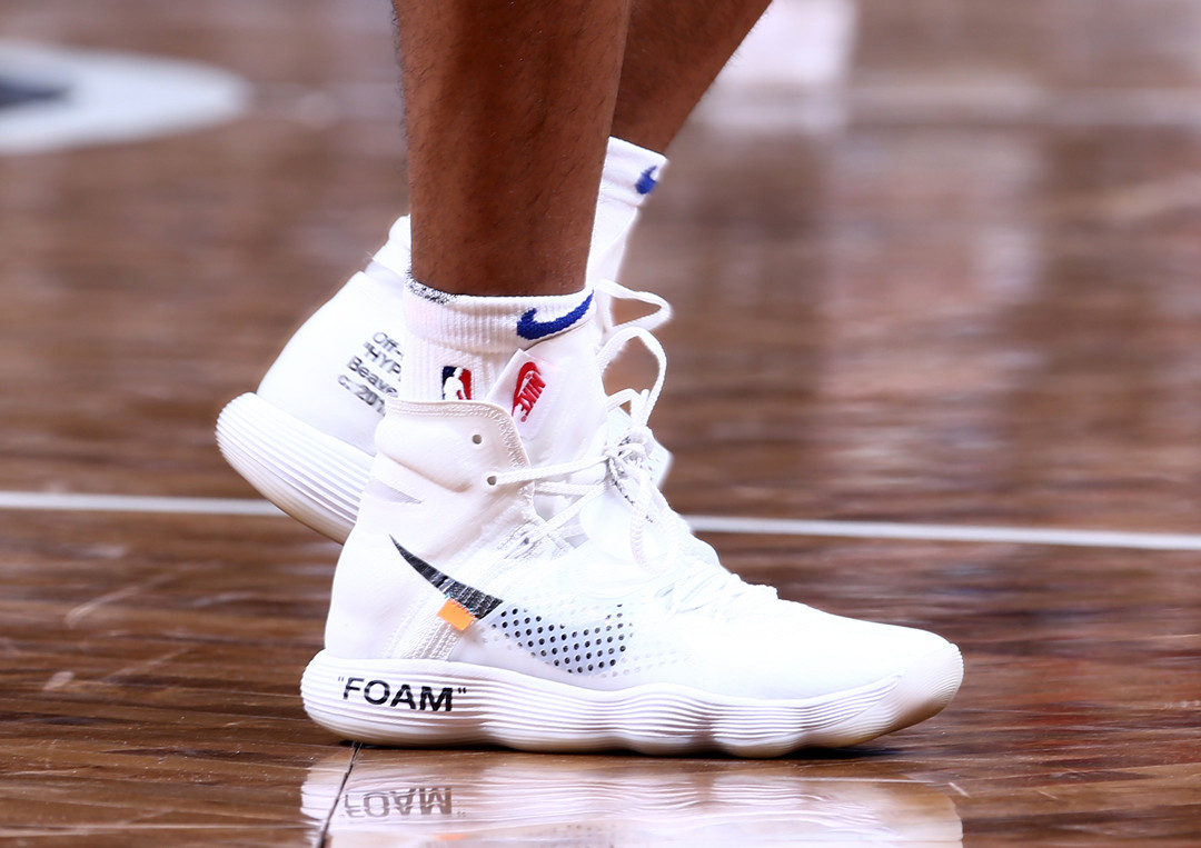 与受保护首 与受保护首